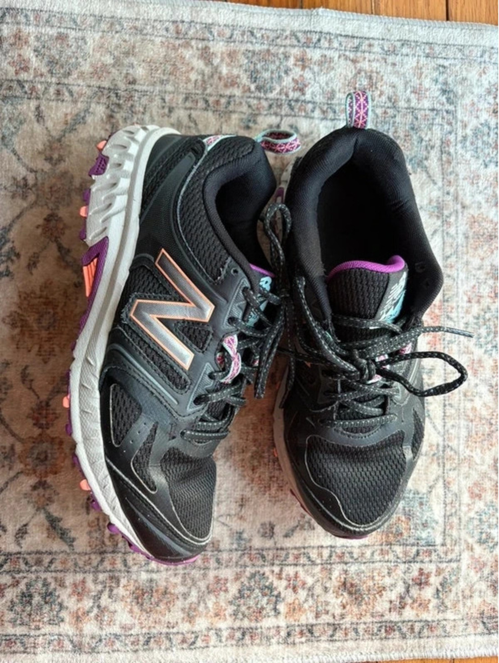Womens size 7.5 New Balance 412 V3 Air All Terrain Trail Sneakers